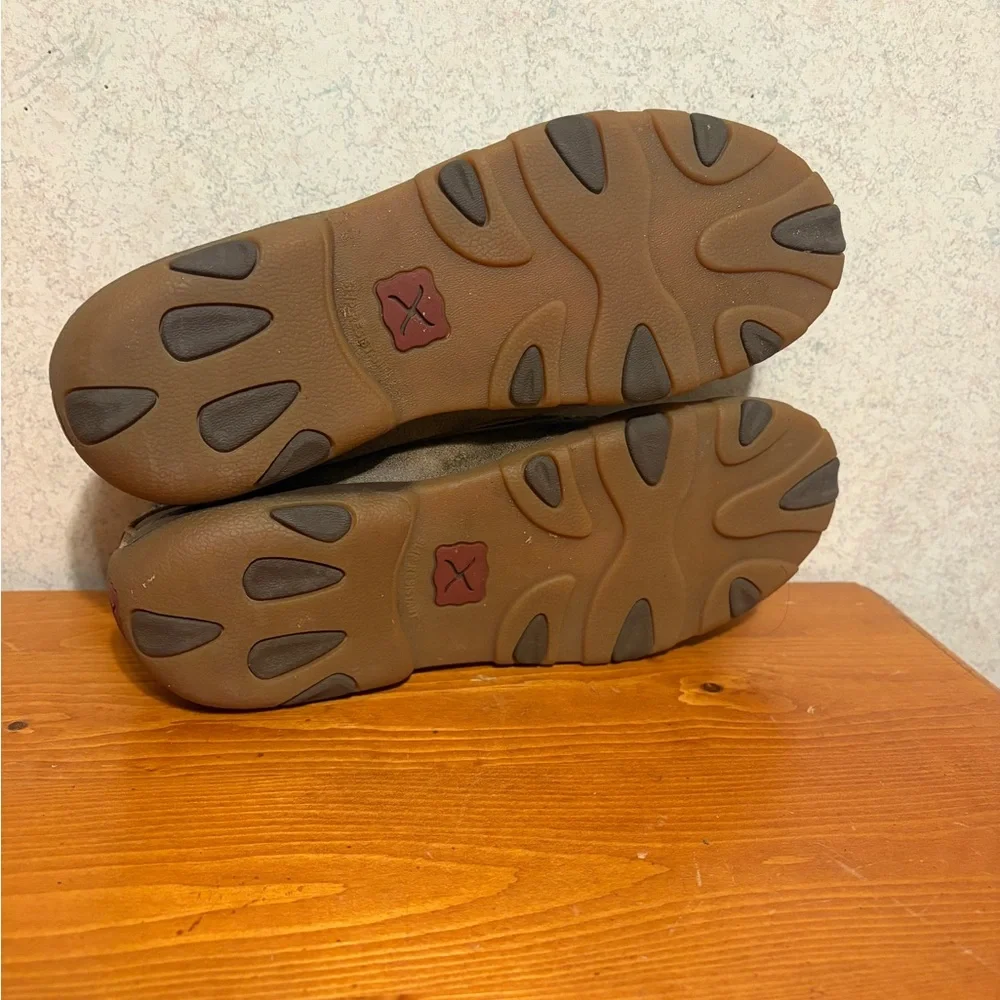 Twisted X Men’s Boat Shoe Driving Mocs in Bomber brown leather Size 7